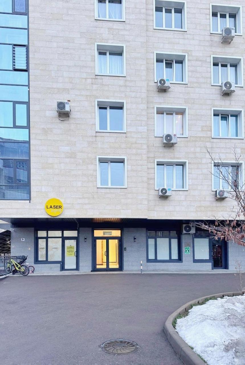 Modern Apartment In Golden Square Ałma Ata Zewnętrze zdjęcie